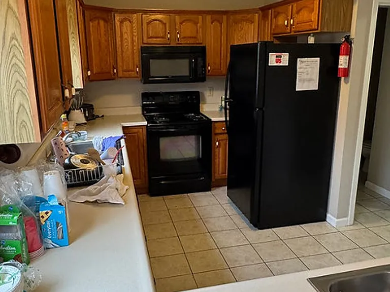 416 N Beech St — Photo 4