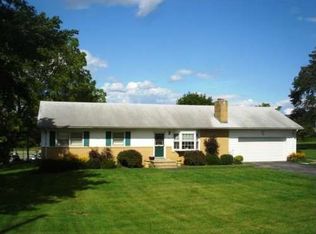 12 Bunn Rd, Hamburg, NJ 07419