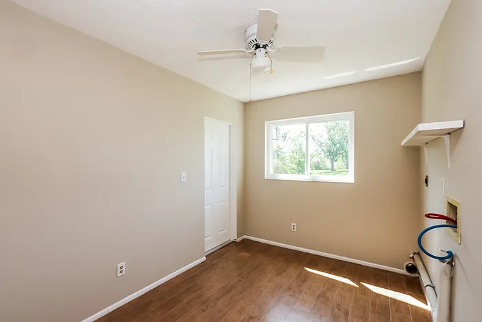5946 Stringfellow Rd — Photo 16