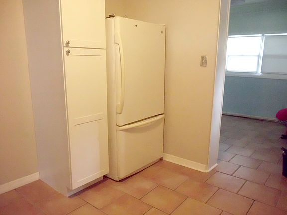 kitchen new pantry