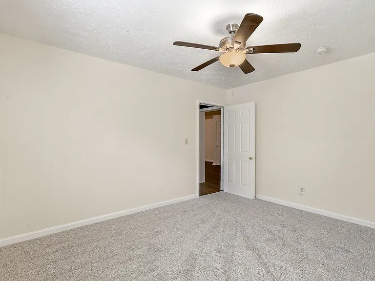 1690 River Bend Rd — Photo 37
