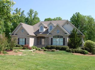 140 Christopher Dr, Clayton, NC 27520