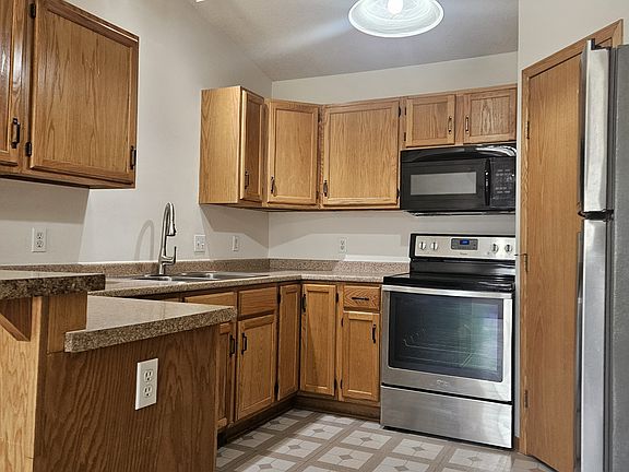 3rd image of 13XX Peitz Ave