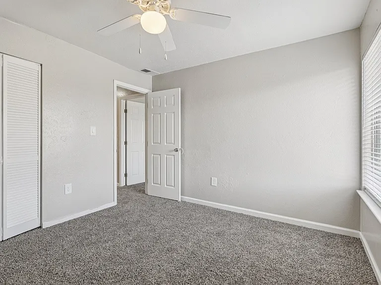 Winford Place Apartments — Photo 68