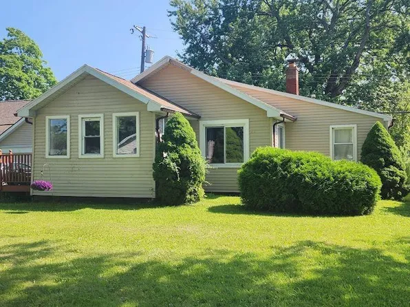 3515 Fernwood Dr, Monroe, MI 48162