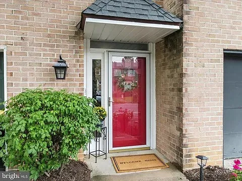 3 bed, 2.5 bath, 1970 sqft, $2,700 — Photo 3