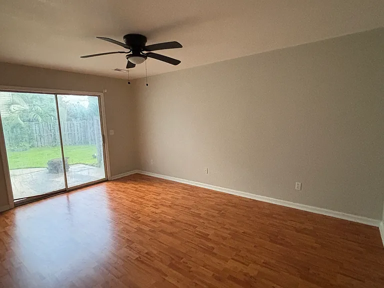 2200 Ovalberry Ct — Photo 6
