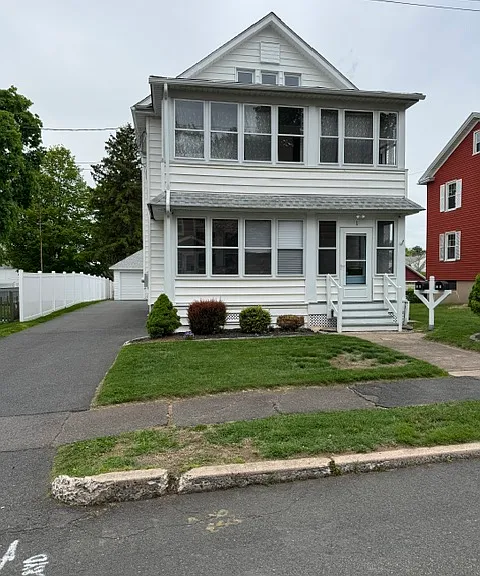 1 Rheel St #1B — Photo 1