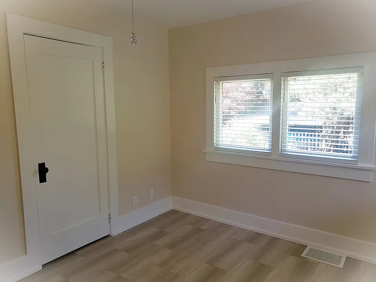 416 S 2nd St — Photo 18
