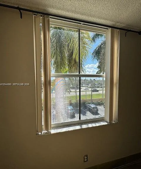 1450 SE 3rd Ave #302 — Photo 26