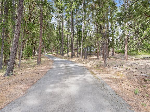 3rd image of 6584 Pleasant Creek Rd