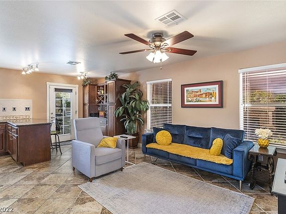 5th image of 455 Tanita Ct