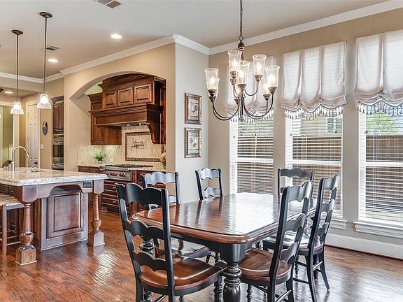 4th image of 10909 Cortez Ct
