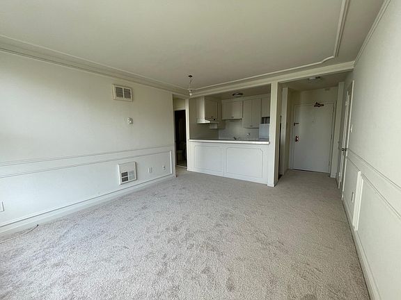 3rd image of 2201 Laguna St APT 306