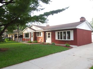 4933 Parry Ave, Racine, WI 53402