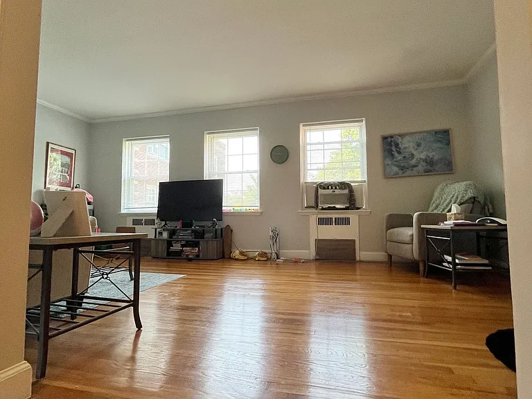 1157 Beacon St #5 — Photo 18