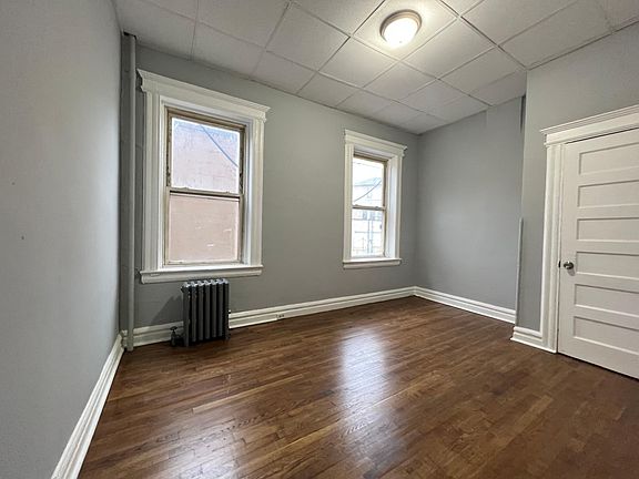 3rd image of 216 Bloomfield Ave #1B