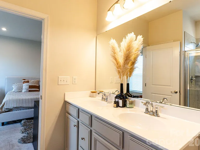 5048 Patton Dr — Photo 14