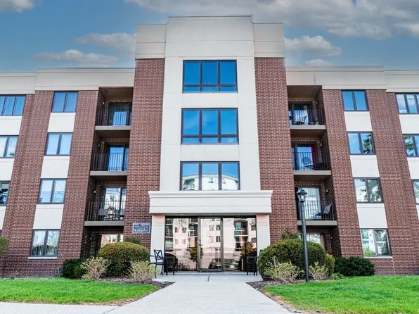 212 W Saint Charles Rd APT 410, Lombard, IL 60148