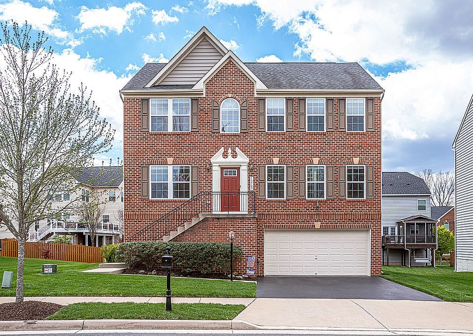 1st image of 13709 Abbey Manor Ln