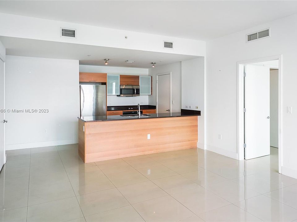 1st image of 3301 NE 1st Ave APT 2810