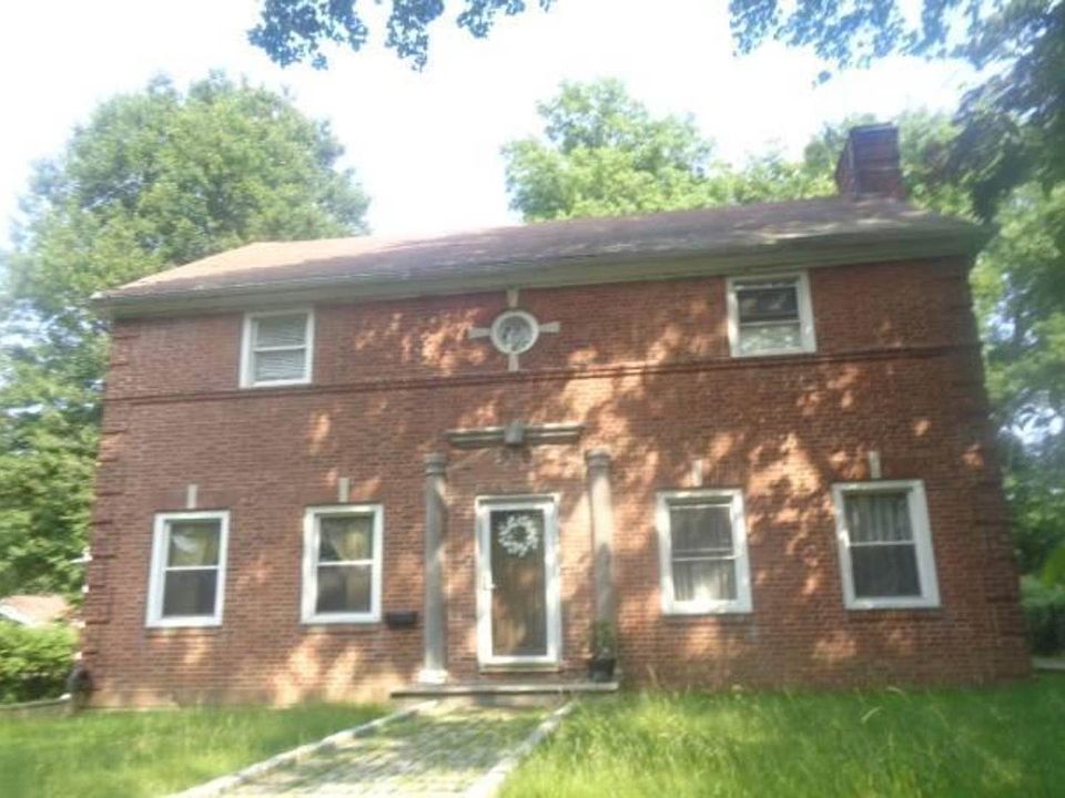 1st image of 45 Marion Ave
