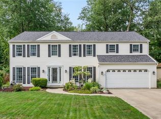 28115 Southbridge Cir, Westlake, OH 44145