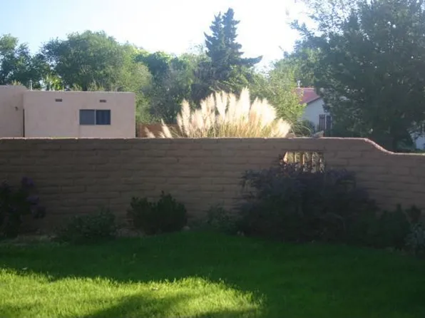 310 La Plata Rd NW, Albuquerque, NM 87107