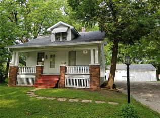 15 Countryside Ln, Fairview Heights, IL