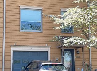 6617 Beach Dr, New Market, MD 21774