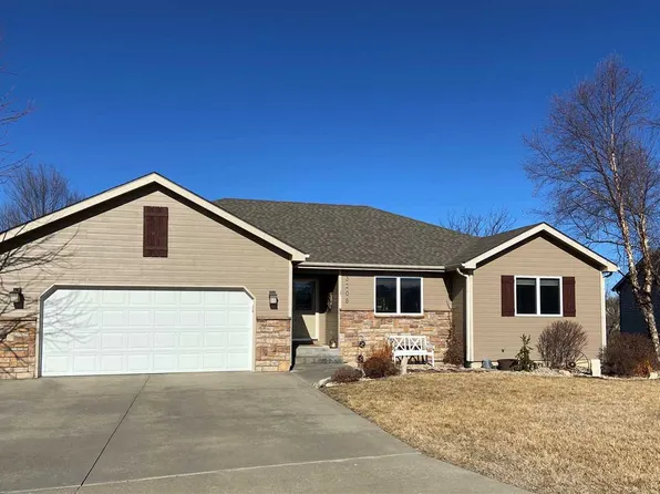 3208 Wilson Dr, Manhattan, KS 66502