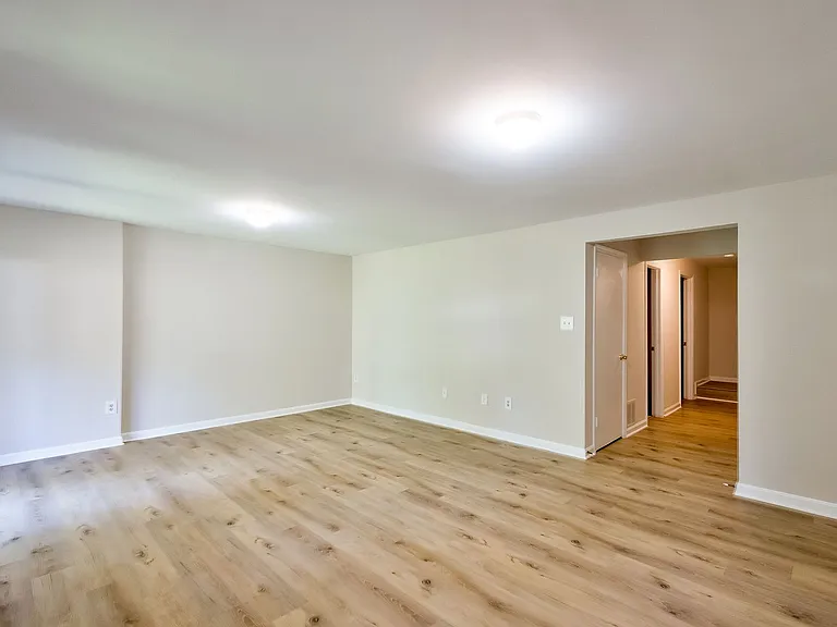 16 Casino Ct — Photo 33