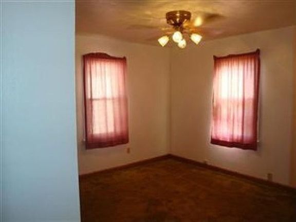 2nd image of 219 Jackson Ave