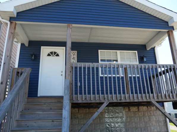 946 Sibley St, Hammond, IN 46320