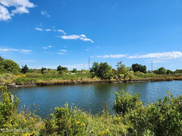 Lambert Ln Lot 21, Bay Saint Louis, MS 39520