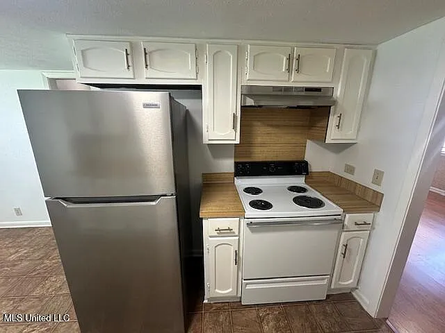 342 Lakebend Dr — Photo 5