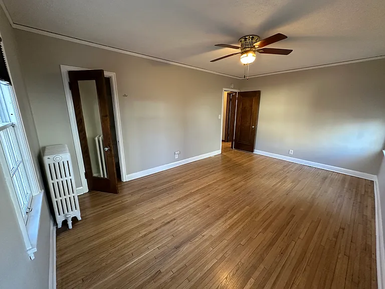 2925 Glenhurst Ave S #1 — Photo 8