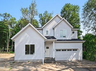 1480 W Valley Rd, Lansing, MI 48906