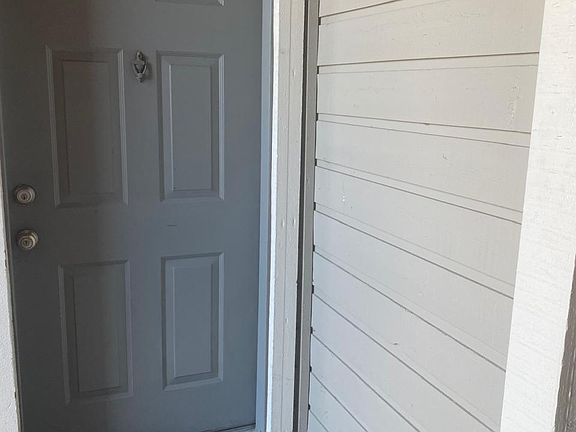 3rd image of 1400 Gandy Blvd N Unit 1401