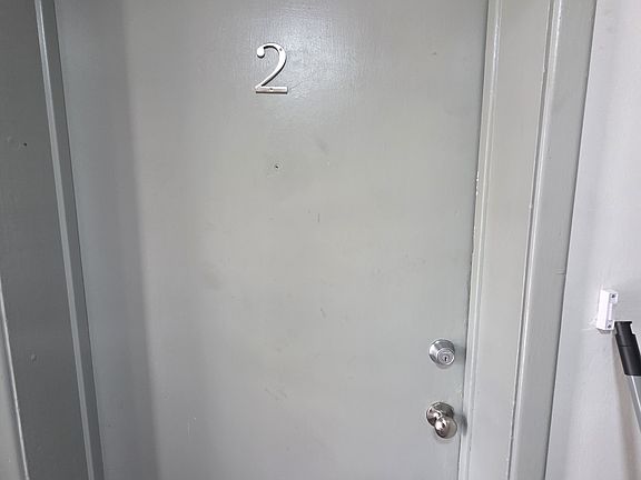 2nd image of 518 George St APT 4