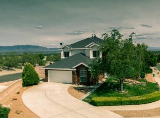 8616 Hillshire Pl NW, Albuquerque, NM 87114