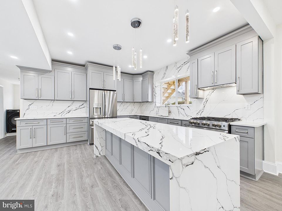 1st image of 820 E Oldtown Rd