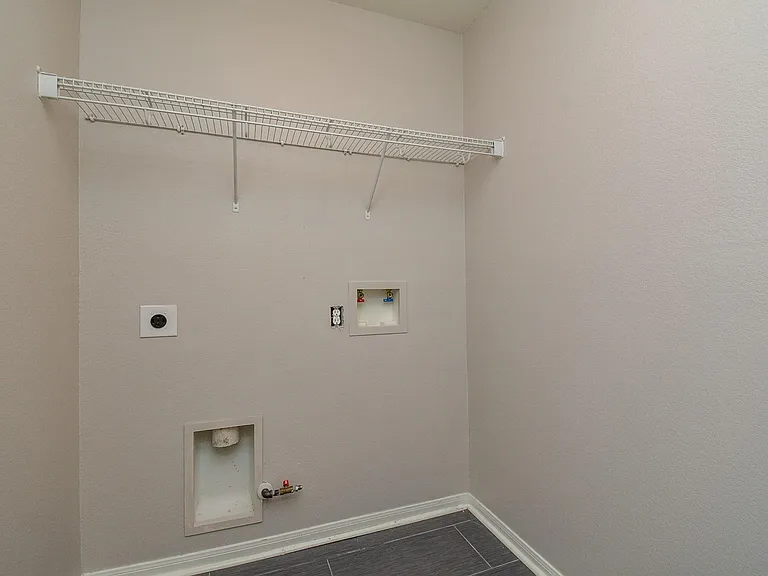 16021 Summerville Lake Dr — Photo 31