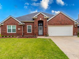 2111 Preston Trl, Forney, TX 75126