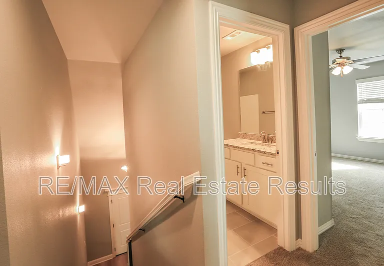 5911 SW Gentle Winds Ave — Photo 23