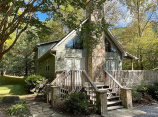 9892 Tusquittee Rd, Hayesville, NC 28904