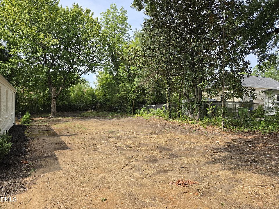 2nd image of 1302 E Jones St Lot 7