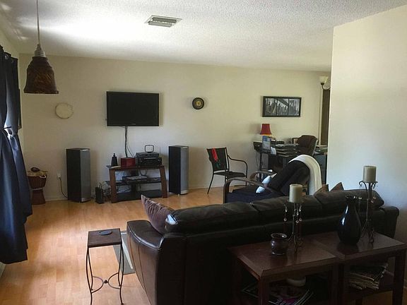 4th image of 3624 SW 1st Pl