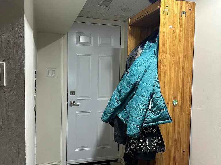 45 Baroness Cres #BASEMENT — Photo 5