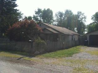 826 N 39th St, Terre Haute, IN 47803